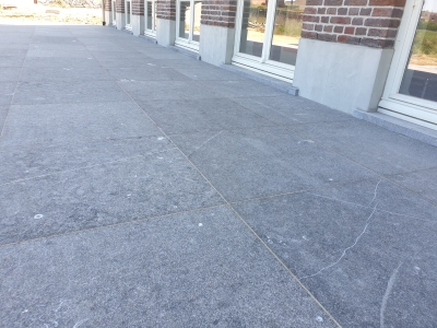 Belgische Blauwe Hardsteen gevlamd