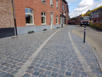 Rijmenam gezaagde vierkante porfier